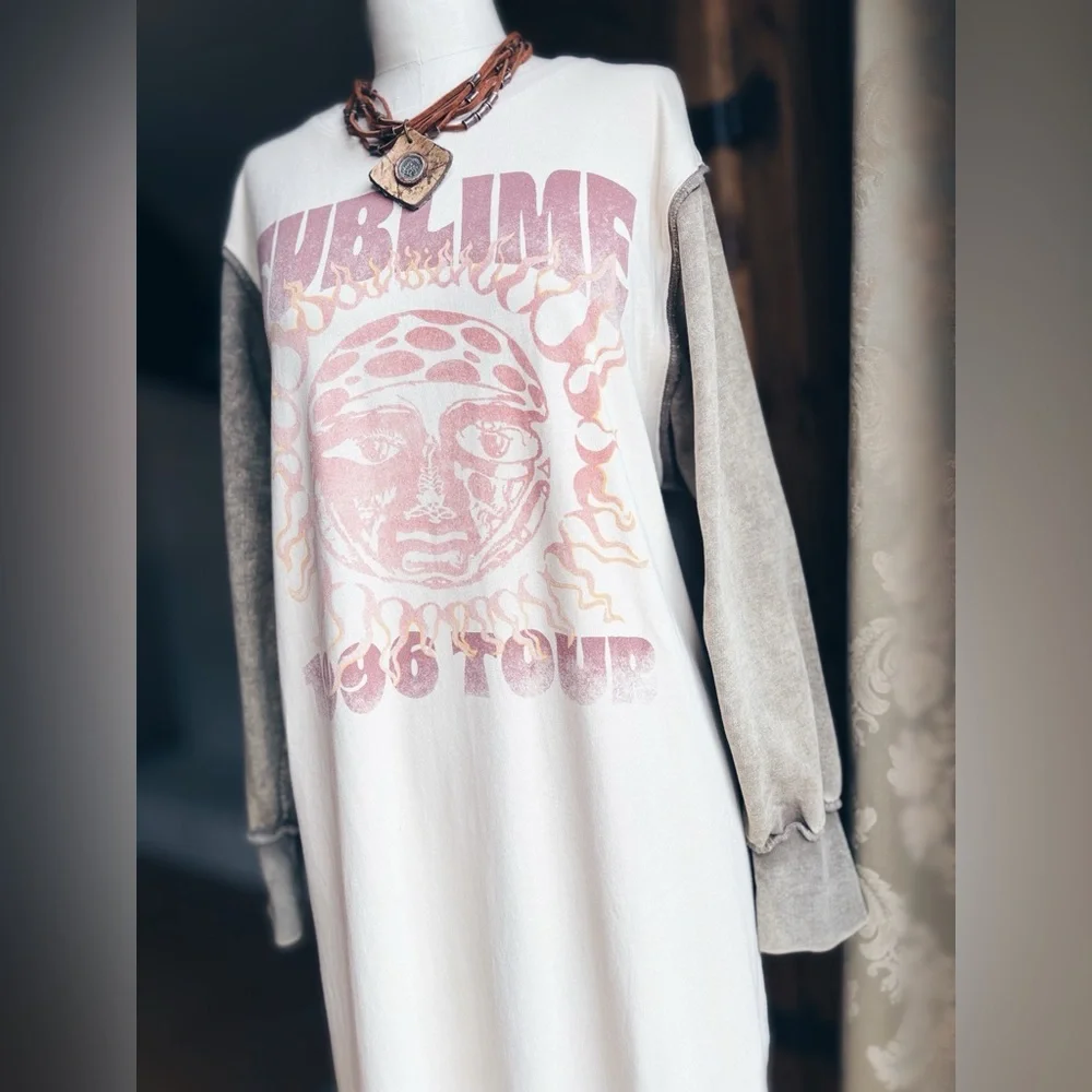 T- Shirt  Dress  Artisan - Picture 11 of 13